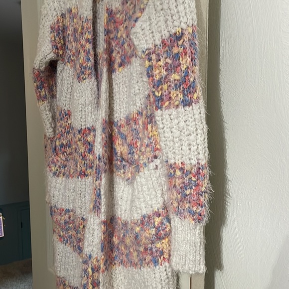 Long Thick Multi-Color Cardigan - Picture 2 of 4